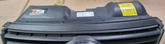 Ford C-MAX I Front grill