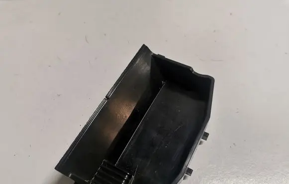 Land Rover Discovery 4 - LR4 Car ashtray AH2204812A