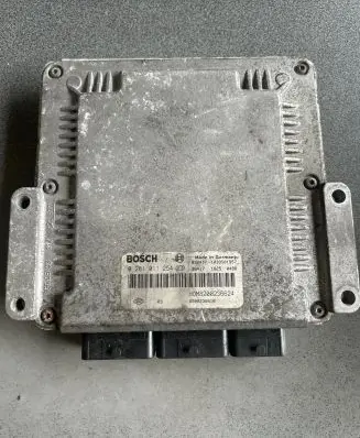 Renault Master II Engine control unit/module 0281011254 8200236618 8200236624