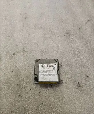 Volkswagen PASSAT B5 Airbag control unit/module 1J0909607 16980311 5WK4199