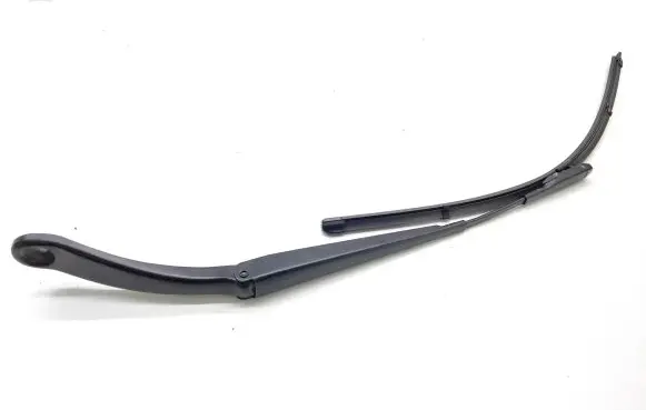 Mercedes-Benz CLA C117 X117 W117 Windshield/front glass wiper blade A1768200044