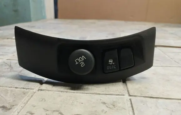 Volvo V50 Cigarette lighter 8686026