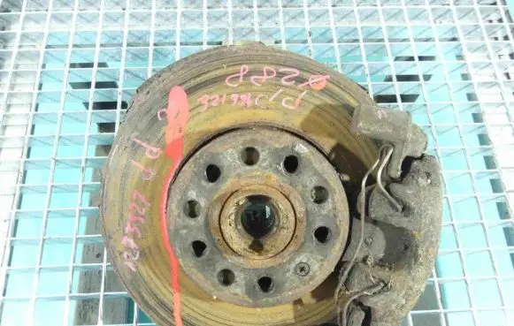 Volkswagen Touran I Front wheel hub spindle knuckle IMPRK1273927