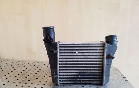 Audi A4 S4 B7 8E 8H Intercooler radiator 8E0145805AA