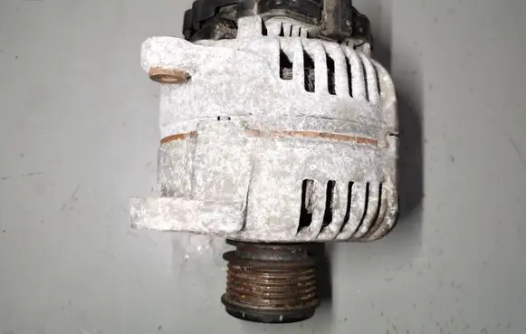 Volkswagen Golf VI Generator/alternator 06F903023F 0124525091