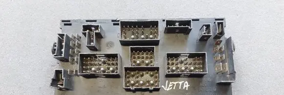 Volkswagen Jetta II Fuse box set 171941813D
