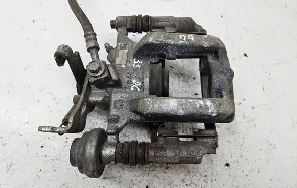 Opel Zafira C Rear brake caliper 13467360