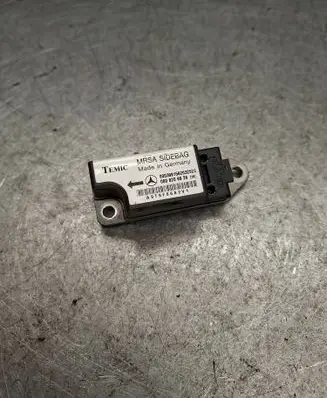 Mercedes-Benz E W211 Airbag deployment crash/impact sensor 0008209926 A9T9F06A291