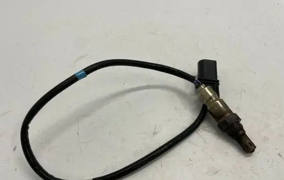 Volkswagen Golf VII Lambda probe sensor 04L906262M