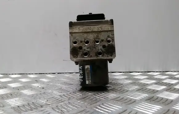 Volkswagen PASSAT B6 ABS Pump 3C0614109C 16431601 16431501C