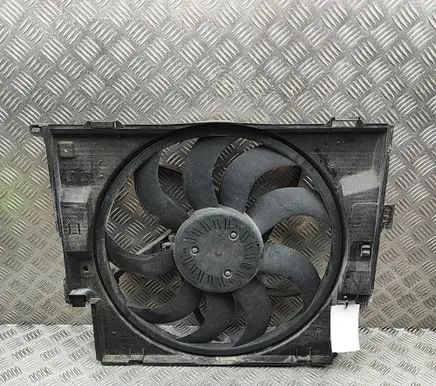 BMW 4 F32 F33 Radiator cooling fan shroud 8641946 5020645