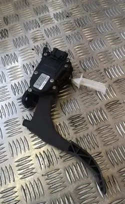 Volkswagen Golf IV Accelerator throttle pedal 6q1721503b