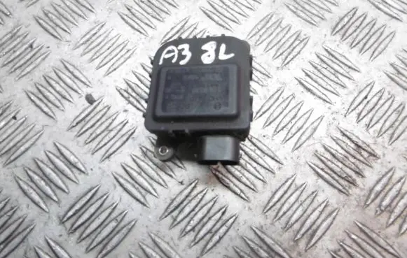 Audi A3 S3 8L A/C air flow flap actuator/motor 1J1907511C