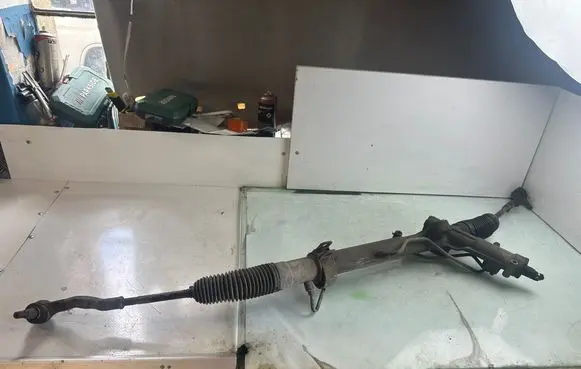 Mercedes-Benz Vito Viano W639 Steering rack 63911013016