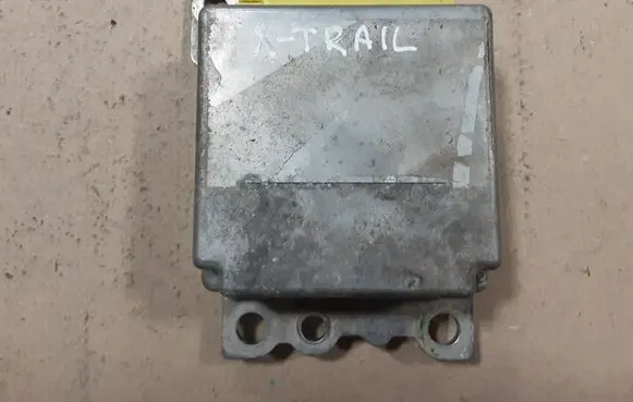 Nissan X-Trail T30 Airbag control unit/module 988208H405