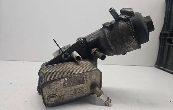 Opel Astra H Oil filter mounting bracket 5989070241