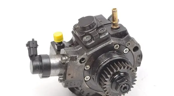 Nissan X-Trail T32 Fuel injection high pressure pump 0445010404