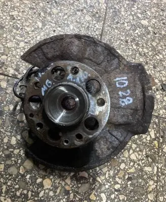 Mercedes-Benz A W168 Front wheel hub