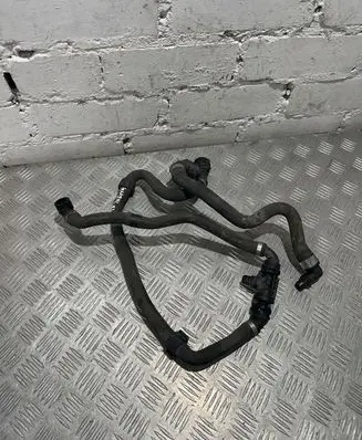 BMW X5 F15 Engine coolant pipe/hose 7646702