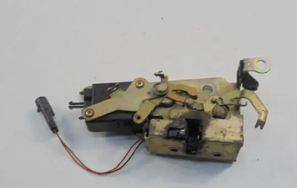 Smart ForTwo I Front door lock 0536