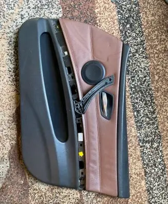 BMW 3 E90 E91 Front door card panel trim
