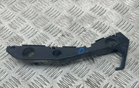 Toyota Prius (XW20) Front bumper mounting bracket 5211547010