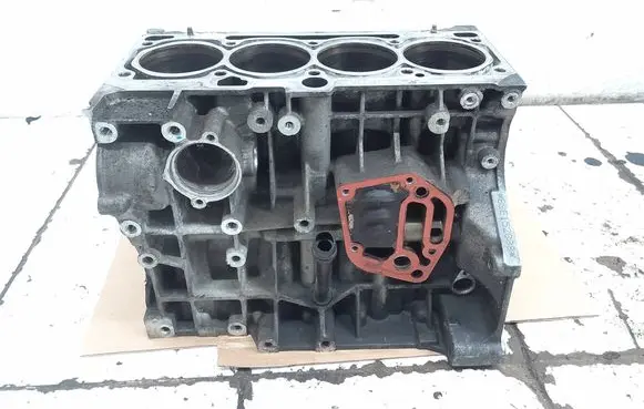 Volkswagen Golf Plus Engine block Bse 06b103019ak