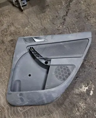 Skoda Yeti (5L) Rear door card panel trim 5L0867212