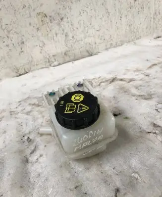 Mazda CX-30 Brake fluid reservoir Bdmc43551