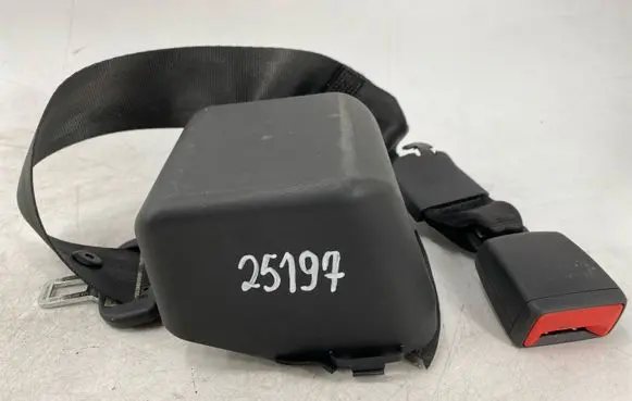 Volkswagen Jetta USA Middle seatbelt (rear) 17A857807A