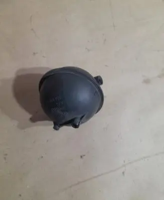 Vacuum air tank