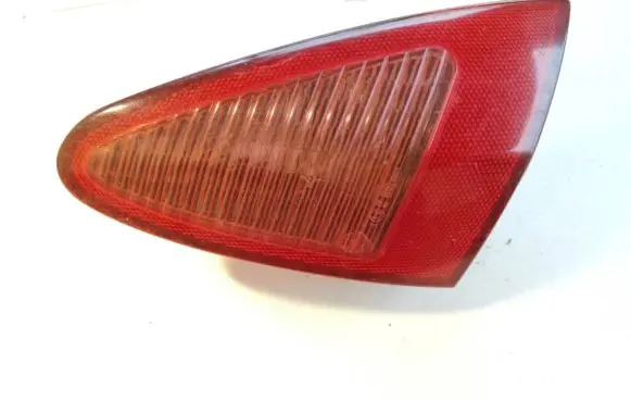 Alfa Romeo 147 Tailgate rear/tail lights 03321010