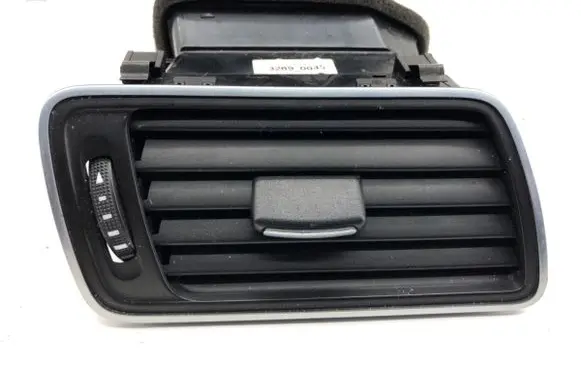 Volkswagen PASSAT B7 Dashboard side air vent grill/cover trim 3AB819702A