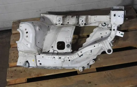 Opel Insignia B Front side member 84721086 84601979 39090714