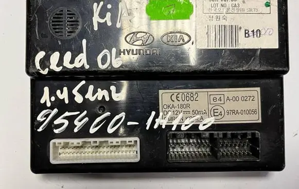 KIA Ceed Fuse box set 954001H00