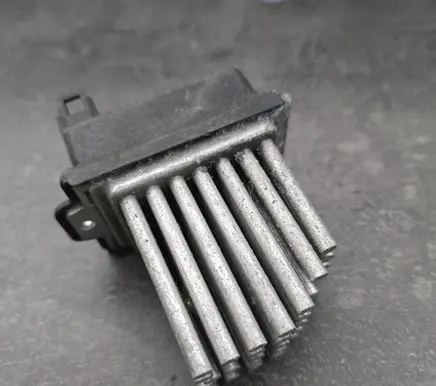 Audi A4 S4 B6 8E 8H Heater blower motor/fan resistor 4B0820521 MF246810149 5DS00646702