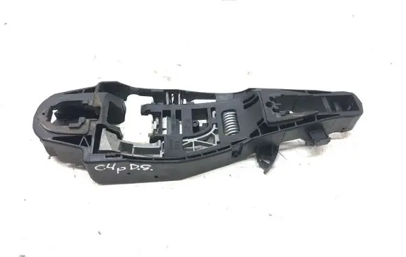 Rear door exterior handle/bracket