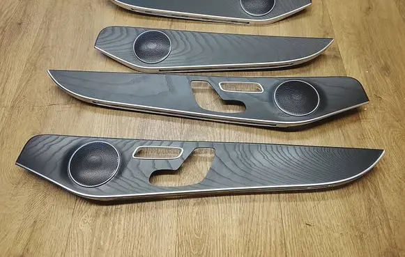 Mercedes-Benz C W205 Interior decorative trim set A2057202880 A2057202780 A2057307622
