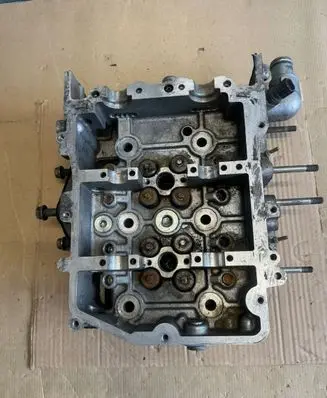 Subaru Legacy Engine head T20DLH103