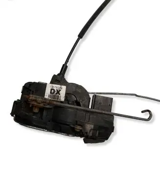 Opel Insignia A Front door lock 41423