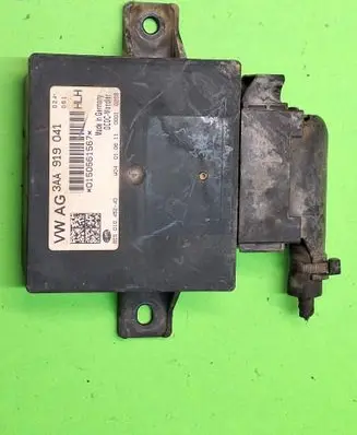 Volkswagen PASSAT B7 Power management control unit 3AA919041 8ES01045240 0150561567