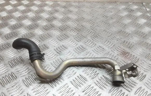 Mercedes-Benz C W203 Engine coolant pipe/hose A6462030440