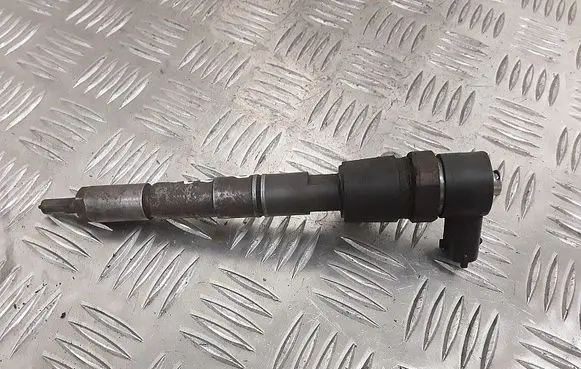 Fuel injector