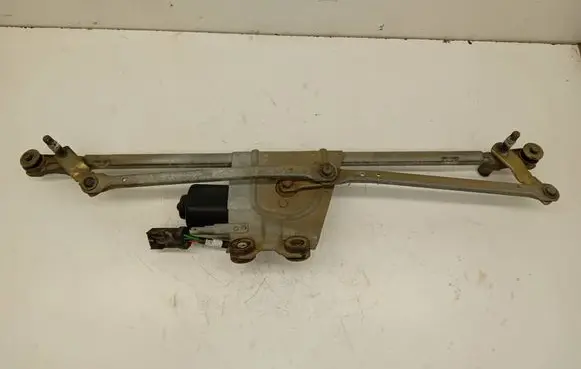 Jeep Cherokee III KJ Front wiper linkage and motor