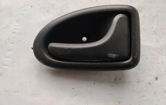 Renault Trafic I Front door interior handle 8200028995 99035101