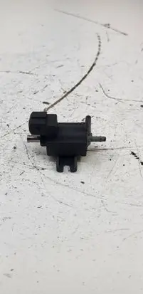 Opel Insignia A Turbo solenoid valve 55557829 7010390