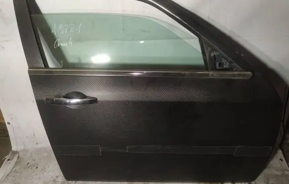 Chrysler 300 - 300C Front door pilkos