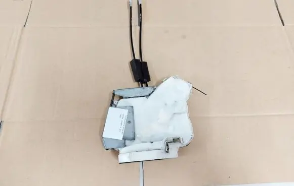 Honda Insight Rear door lock
