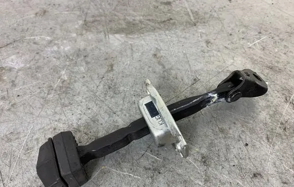 Honda CR-V Front door check strap stopper