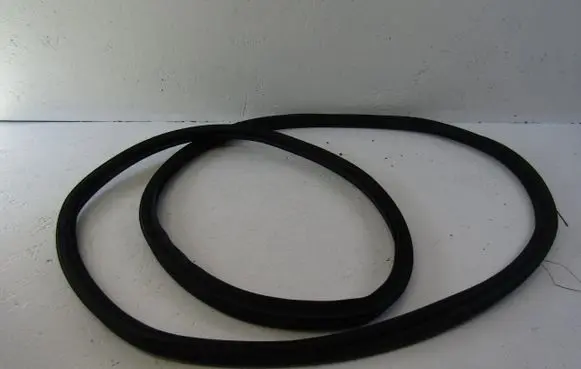 BMW 3 G20 G21 Seal rubber (tailgate) 8497196